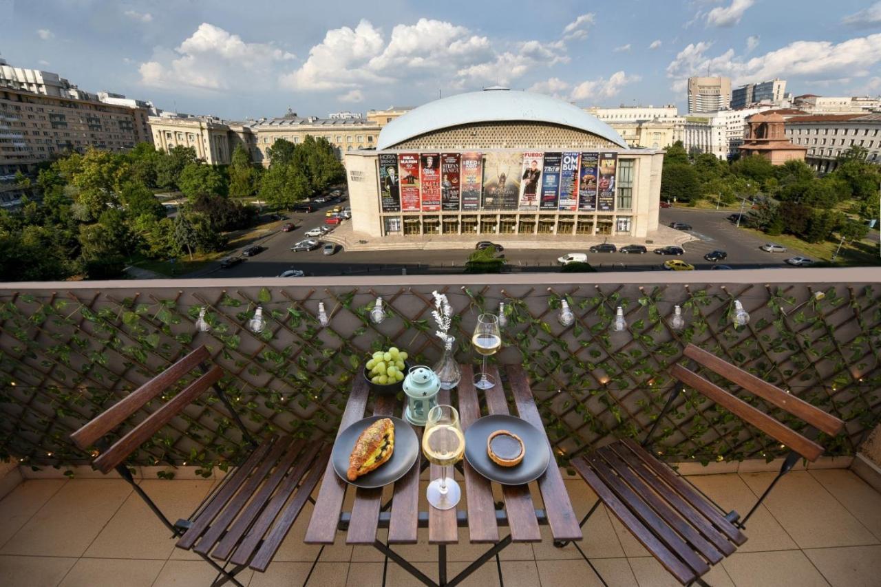 Spectacular Views & Modern Comfort: Your Dream Duplex In Central Apartment