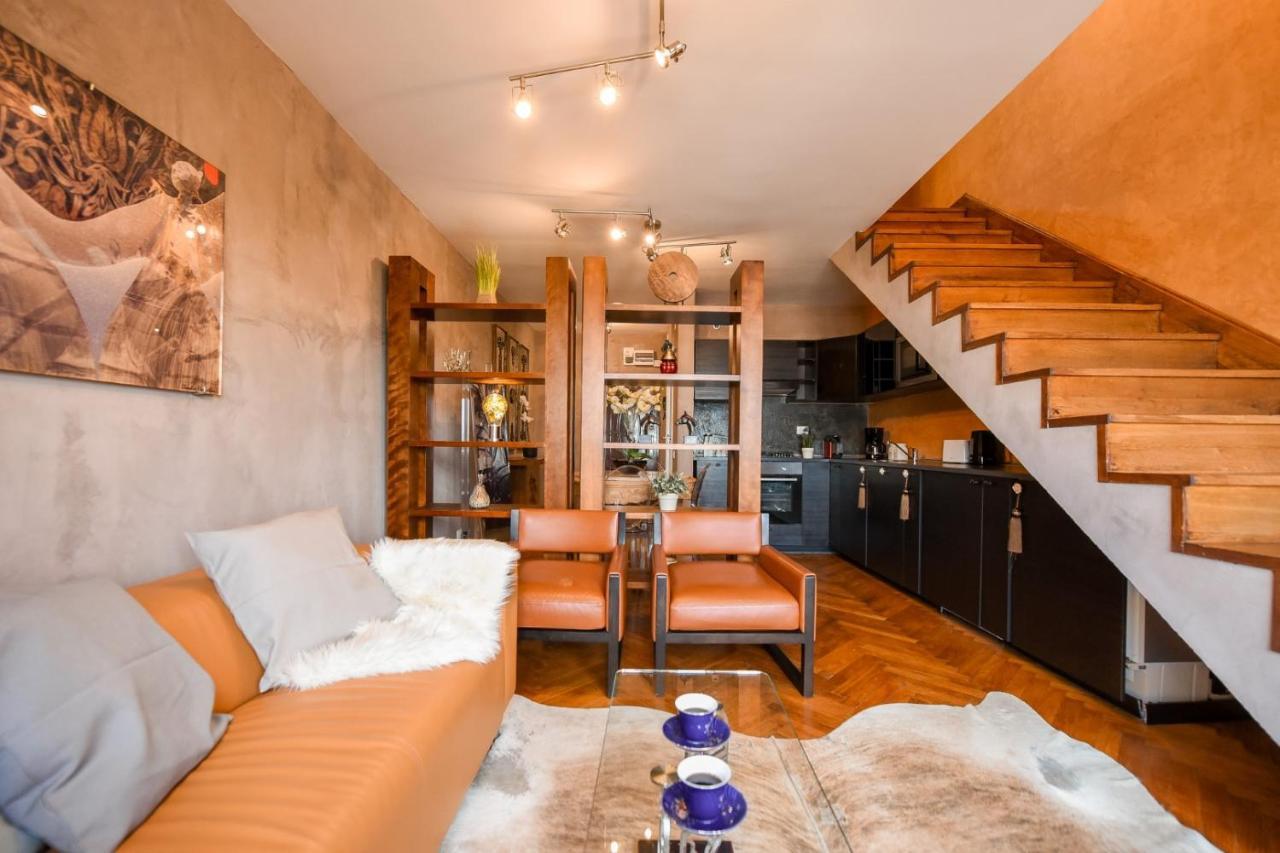 Apartment Spectacular Views & Modern Comfort: Your Dream Duplex In Central